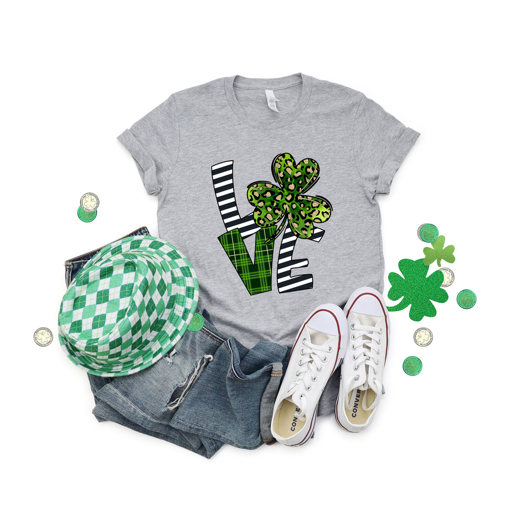 LOVE Patrick Day Leaf Clover Shirt,St Patricks Day Shirt,Shamrock Lucky Lips,Four Leaf Clover,Shamrock Shirts,Patrick's Day,Irish Tshirt - 2.jpg