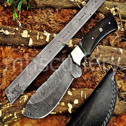Custom Handmade Damascus Steel Hunting Skinner Knife With Horn Handle. SK-75