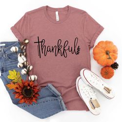 thankful, thankful shirt, thanksgiving t shirt, cute thankful heart t-shirt, fall t shirt, women's thanksgiving t shirt,