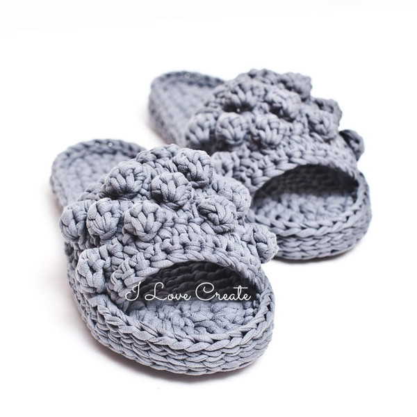 crochet-slippers-diy1.jpg.jpeg