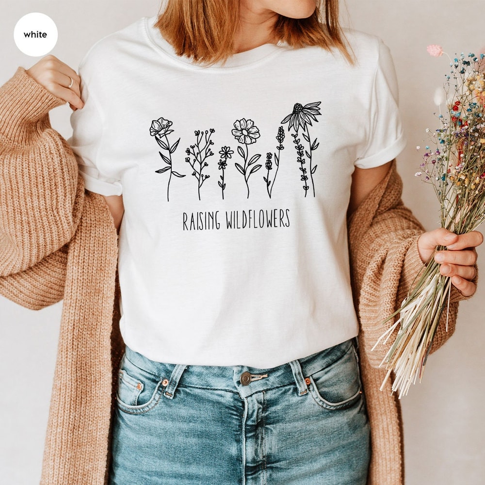 Floral Shirts for Women, Gifts for Her, Vintage Shirts, Flower Crewneck Sweatshirt, Gifts for Mom, Botanical Gifts, Mother's Day Gifts - 2.jpg