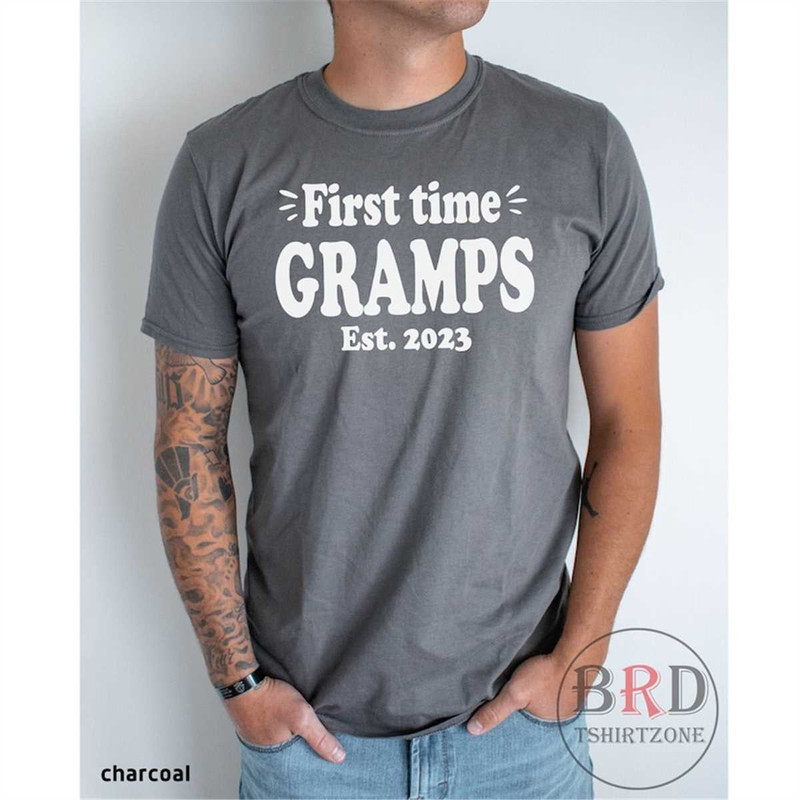 MR-166202392239-grandpa-pregnancy-announce-first-time-gramps-est-2023-baby-image-1.jpg
