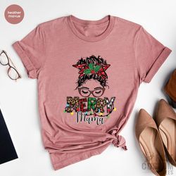 merry mama christmas t-shirt, christmas mom t-shirt, women christmas gift, cute christmas tee, family christmas shirt, m