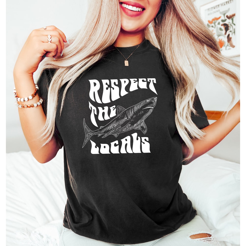 Respect The Locals Sweatshirt, Surfing Save The Shark Sweatshirt, Oversize Pullover Shirt, Aesthetic Beach Preppy Oversize Tee, Shark Shirts - 2.jpg