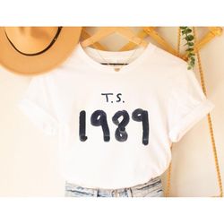 taylor shirt, taylortee, shirt for t swift fans, concert tee, taylor sw1ft concert tee, taylor lover album shirt, taylor