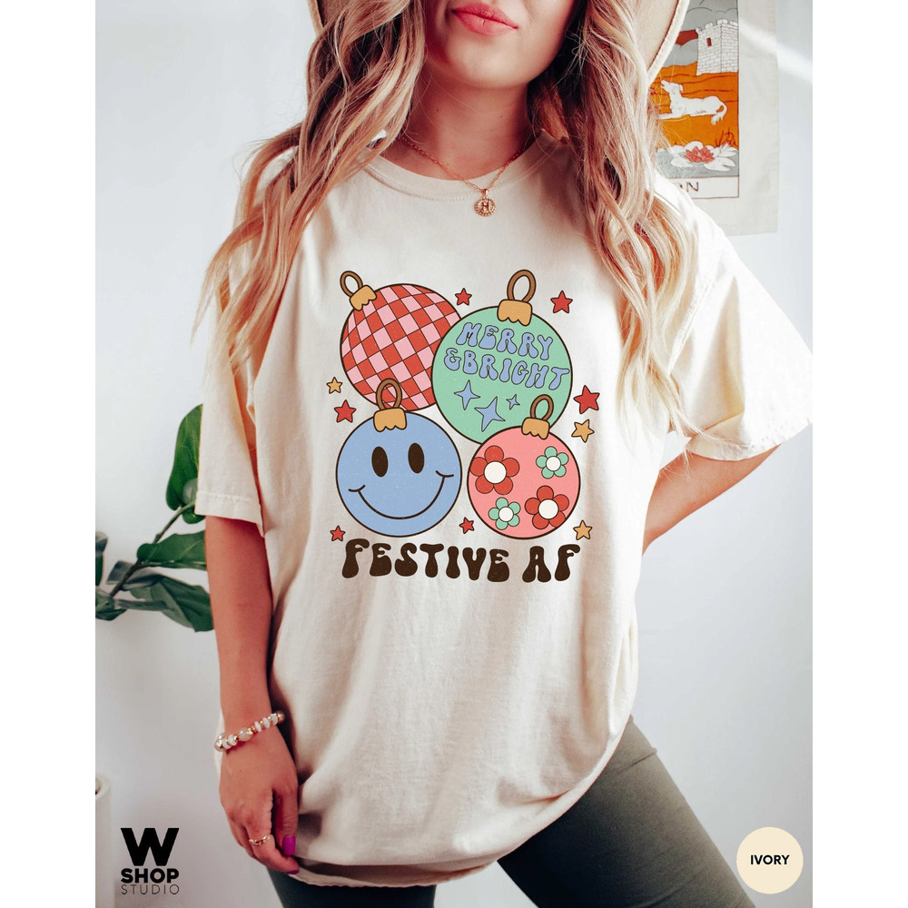Retro merry t-shirt, Christmas t-shirt, Christmas graphic tee, holiday apparel, merry Christmas tee, womens holiday shirt, cute xmas shirt - 1.jpg