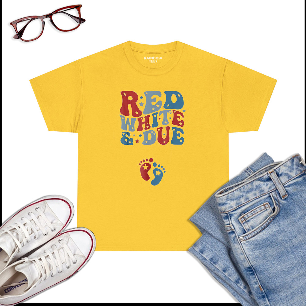 Red-White-And-Due-4th-Of-July-USA-Baby-Reveal-American-Mommy-T-Shirt-Daisy.jpg
