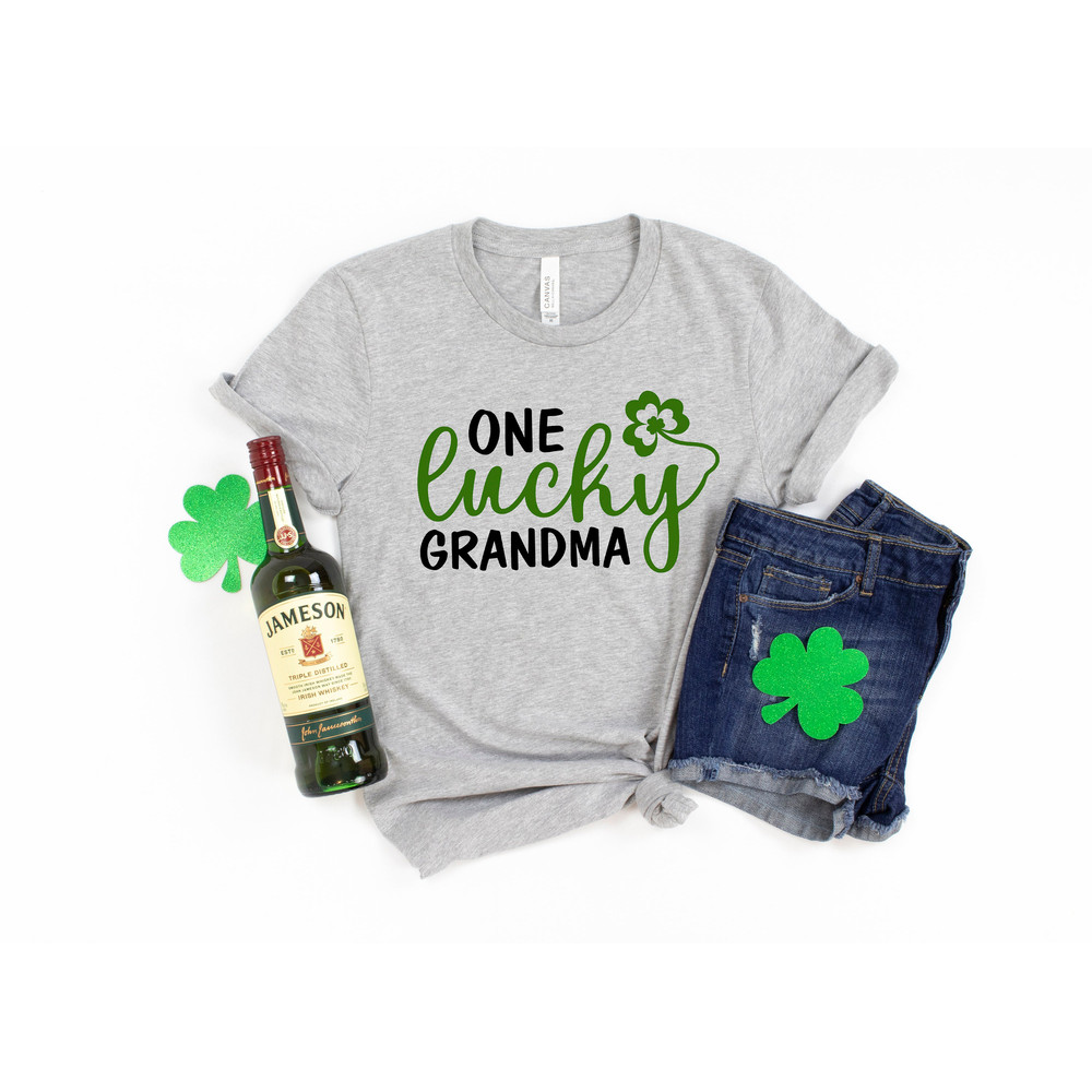 One Lucky Grandma Shirt, Grandma Shirt, St Patricks Day, St Patrick's Day, Grandma To Be, New Grandma Shirt, Gift for Grandma, Shamrock Tee - 3.jpg