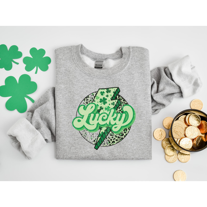 Retro Feeling lucky Shirt, Lucky Tshirt, Irish T Shirt, Shamrocks T-Shirt,Family Matching St Patrick's Day Gift Tee,western lucky shirt - 2.jpg