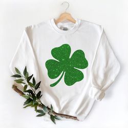 womens st pattys shirt,glitter shamrock tee,st patricks day shirt,womens st paddys,cute st pattys shirt,st pattys women,