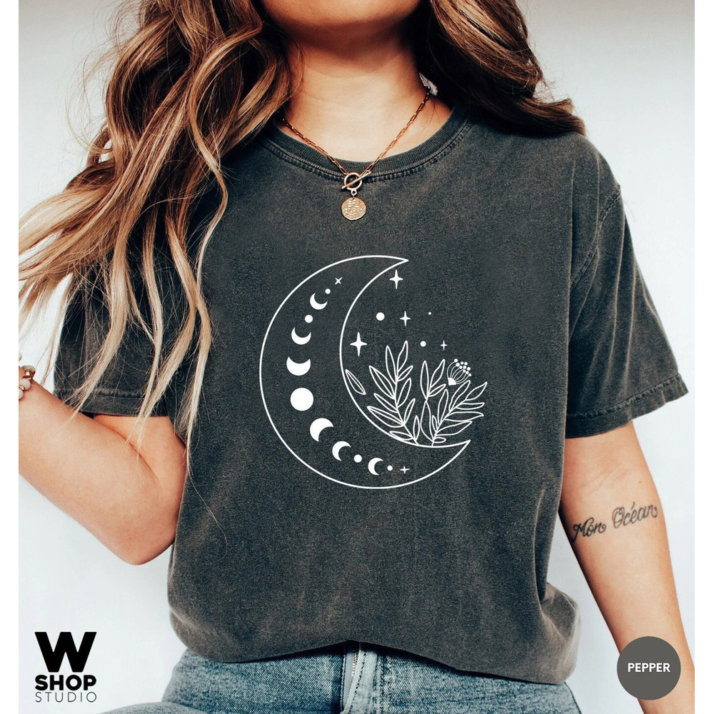 Floral Moon Shirt, Moon Shirt, Moon Wildflower Shirt, Moon Phases Oversized, Moon Boho Shirt, Astronomy T-Shirt, Celestial Shirt - 1.jpg