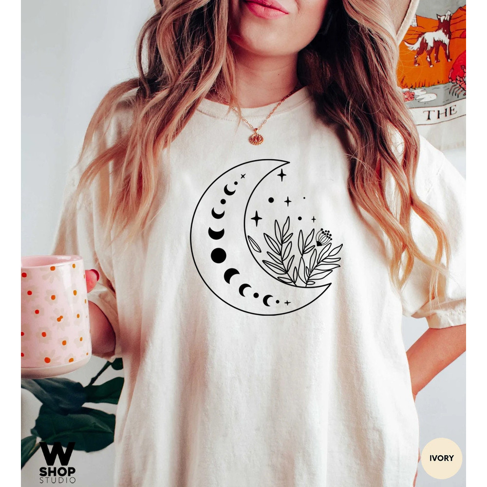 Floral Moon Shirt, Moon Shirt, Moon Wildflower Shirt, Moon Phases Oversized, Moon Boho Shirt, Astronomy T-Shirt, Celestial Shirt - 2.jpg