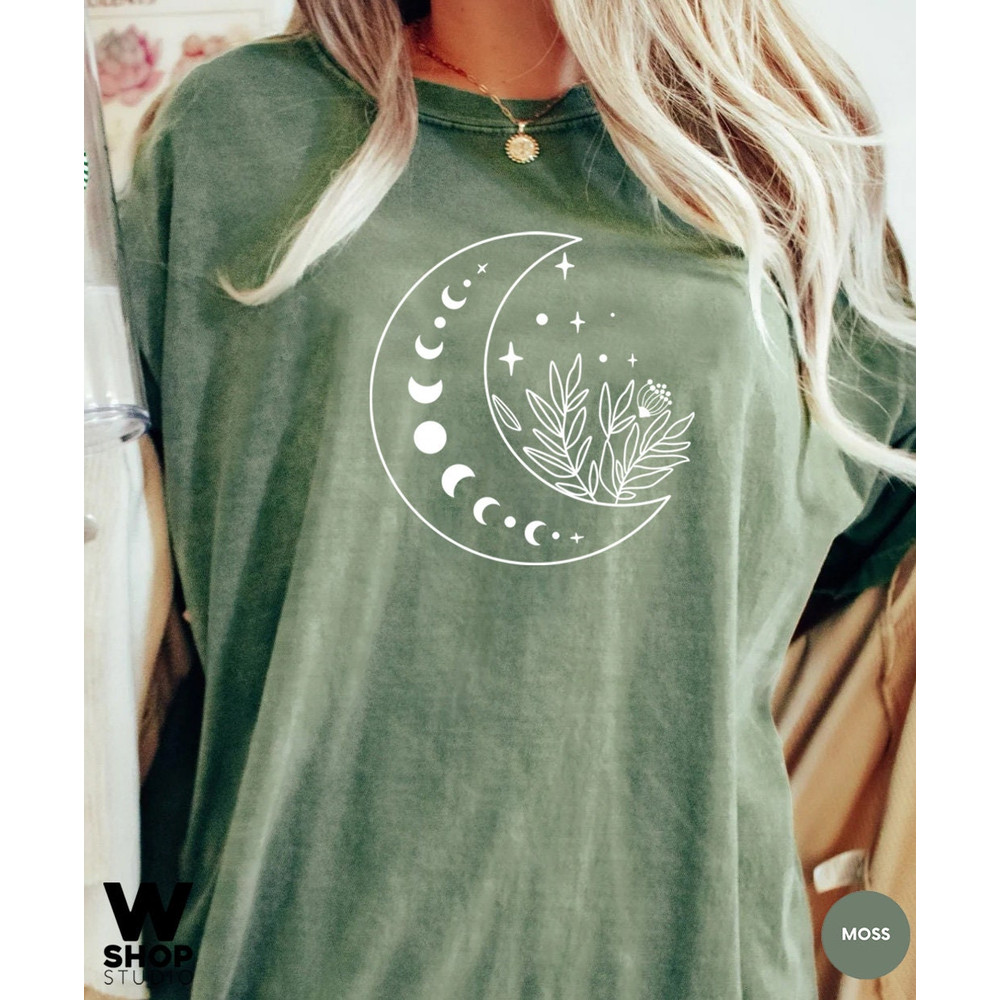 Floral Moon Shirt, Moon Shirt, Moon Wildflower Shirt, Moon Phases Oversized, Moon Boho Shirt, Astronomy T-Shirt, Celestial Shirt - 3.jpg