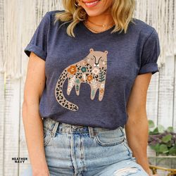 trendy boho tiger shirt women botanical floral tiger graphic tee wild animal shirt tiger tshirt safari shirt womens tige