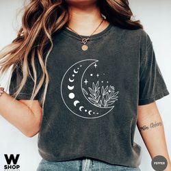 floral moon shirt, moon shirt, moon wildflower shirt, moon phases oversized, moon boho shirt, astronomy t-shirt, celesti