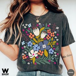 flower shirt, wildflower t-shirt, meadow floral shirt aesthetic, oversized graphic tee, boho tee, hippie womens gift for
