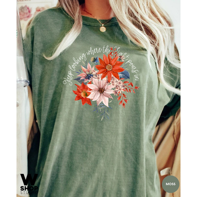 Flower t-shirt , Gift for her, Women trendy t shirt, Spring concept, Wild meadow flower nature tee, Floral Oversized, Gardener Botanical - 3.jpg