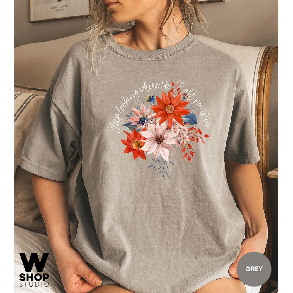 Flower t-shirt , Gift for her, Women trendy t shirt, Spring concept, Wild meadow flower nature tee, Floral Oversized, Gardener Botanical - 6.jpg