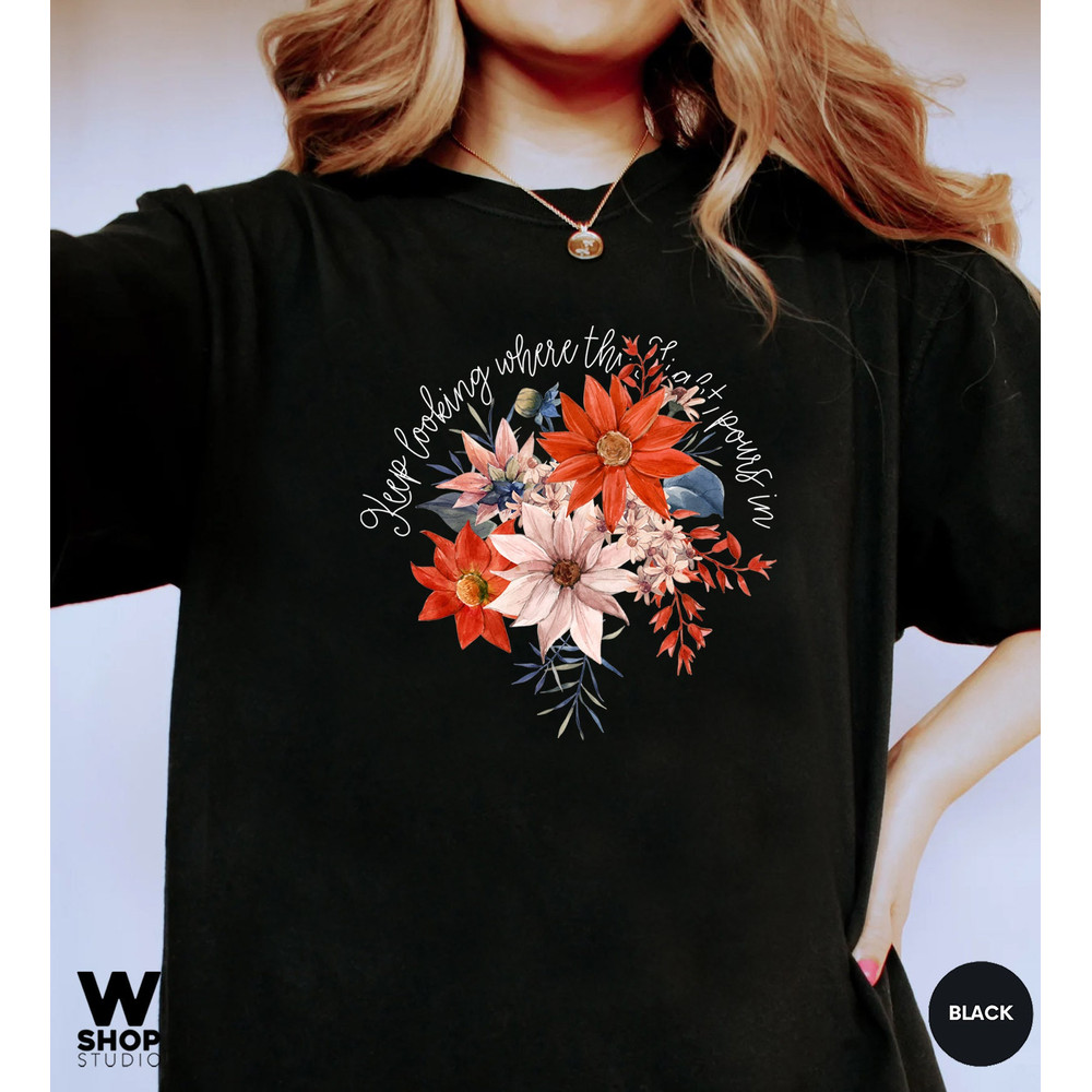 Flower t-shirt , Gift for her, Women trendy t shirt, Spring concept, Wild meadow flower nature tee, Floral Oversized, Gardener Botanical - 7.jpg