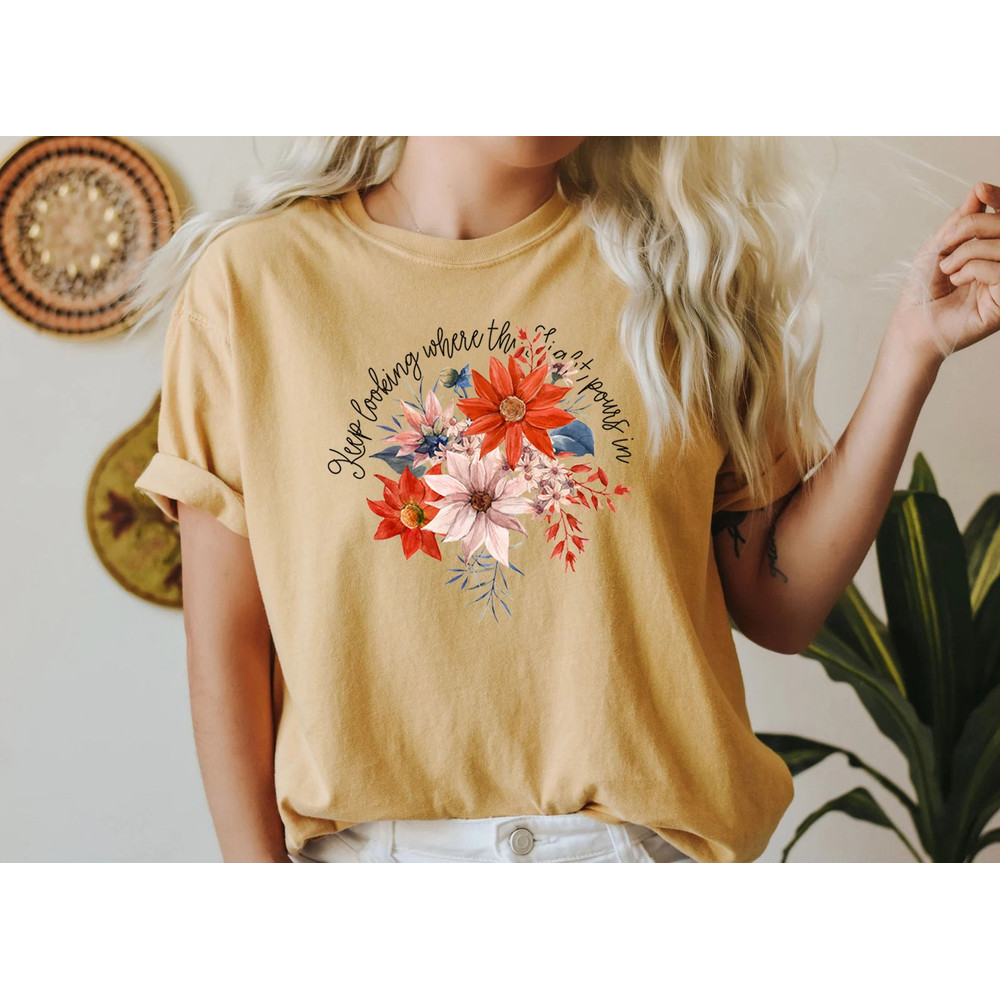 Flower t-shirt , Gift for her, Women trendy t shirt, Spring concept, Wild meadow flower nature tee, Floral Oversized, Gardener Botanical - 8.jpg