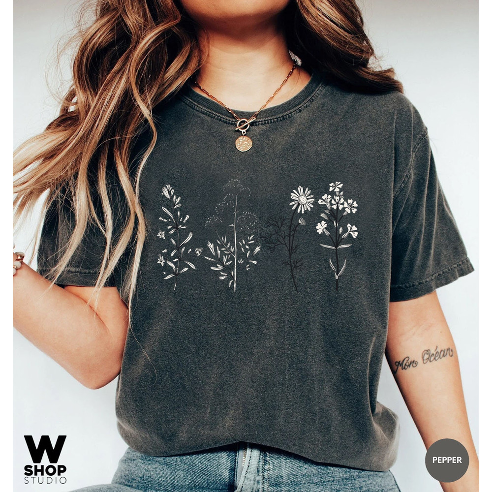 WildFlowers Shirt, Bohemian Shirt, Wild flower Tshirt, Floral Shirt, Meadow Flowers, Oversized Womens Tees, Ladies Shirts, Gift for Her - 2.jpg