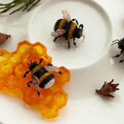 realistic bumble bee figurine, apiary gift collection, bumblebee miniature sculpture beekeeper gift, plant decorations