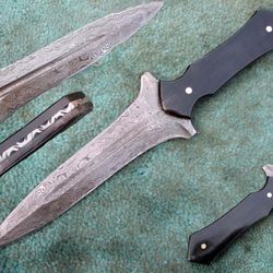 damascus boot knife , hand made damascus steel full tang dagger knife