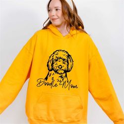 custom doodle mom sweatshirt, personalized pet name sweatshirt, funny dog lover gift idea, pet owner apparel, cute dog-t