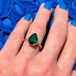 emerald ring - may birthstone - statement ring - gold ring - engagement ring - teardrop ring - cocktail ring