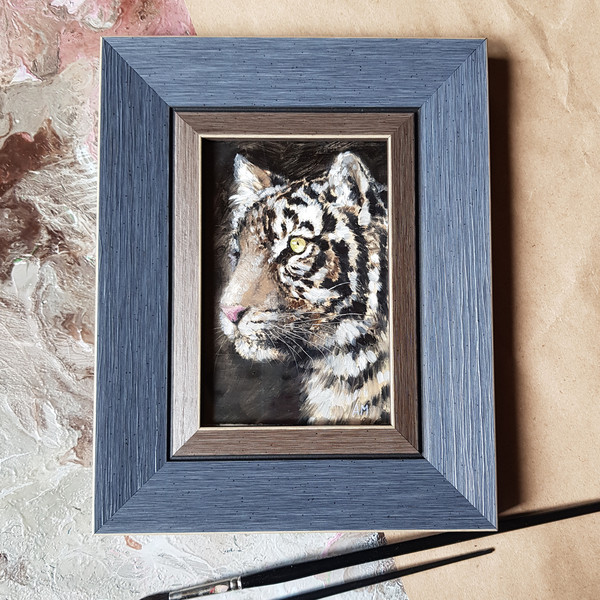 03 Small oil painting in a frame under glass - Tiger  5.9 - 3.9 in..jpg