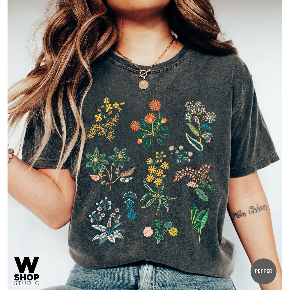 Wildflower Tshirt, Wild Flowers Shirt, Floral Tshirt, Flower Shirt, Oversized Women Tee, Ladies Shirts, Best Friend Gift - 1.jpg