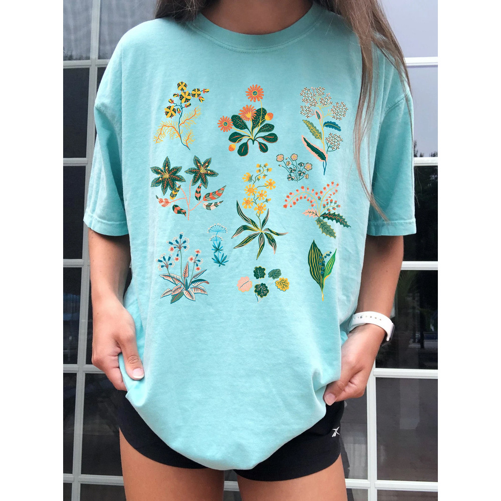 Wildflower Tshirt, Wild Flowers Shirt, Floral Tshirt, Flower Shirt, Oversized Women Tee, Ladies Shirts, Best Friend Gift - 8.jpg