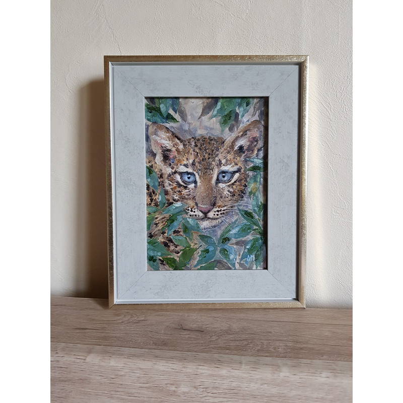 1 Small oil painting in a frame under glass - little leopard 4.7 -6.6 in (12-16.8 cm)..jpg