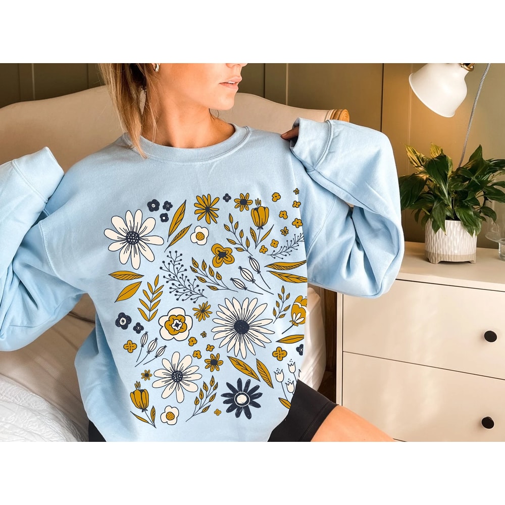 Flower Sweatshirt, Wildflower Women Sweatshirts, Plus Size, Ladies Flower Girl Gifts, Floral Gift, Girlfriend Gift - 4.jpg