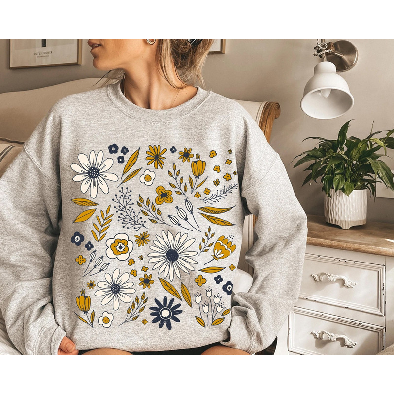Flower Sweatshirt, Wildflower Women Sweatshirts, Plus Size, Ladies Flower Girl Gifts, Floral Gift, Girlfriend Gift - 1.jpg