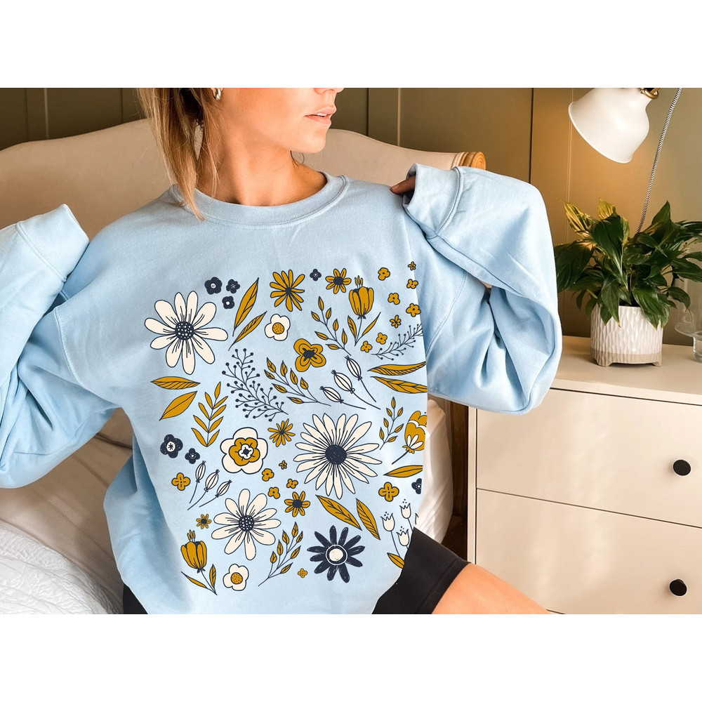 Flower Sweatshirt, Wildflower Women Sweatshirts, Plus Size, Ladies Flower Girl Gifts, Floral Gift, Girlfriend Gift - 4.jpg