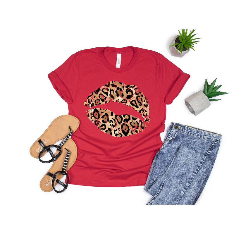 Leopard Lips - Lips Shirt, Mom shirt, Mom life, Cougar shirt, Leopard print, Lucious Lips shirt, Cheetah Print, Red Lips - 6.jpg