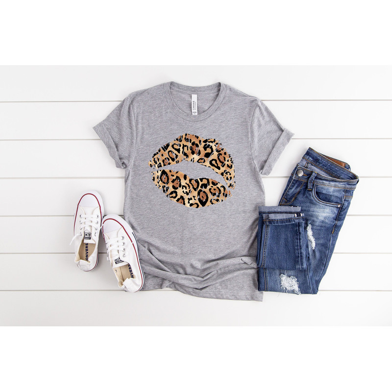 Leopard Lips - Lips Shirt, Mom shirt, Mom life, Cougar shirt, Leopard print, Lucious Lips shirt, Cheetah Print, Red Lips - 7.jpg
