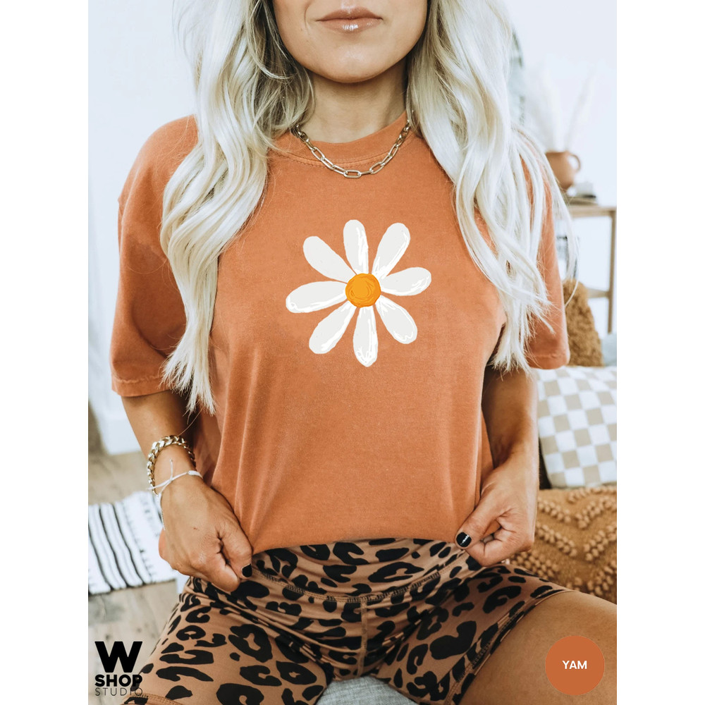 Retro Floral Daisy Tshirt, Wildflowers Shirt, Boho Hippie T-shirt, Flower Shirt, Oversized Women, Ladies Shirts, Best Friend Gift - 4.jpg
