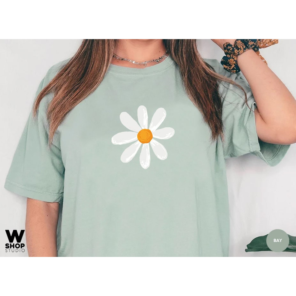 Retro Floral Daisy Tshirt, Wildflowers Shirt, Boho Hippie T-shirt, Flower Shirt, Oversized Women, Ladies Shirts, Best Friend Gift - 6.jpg