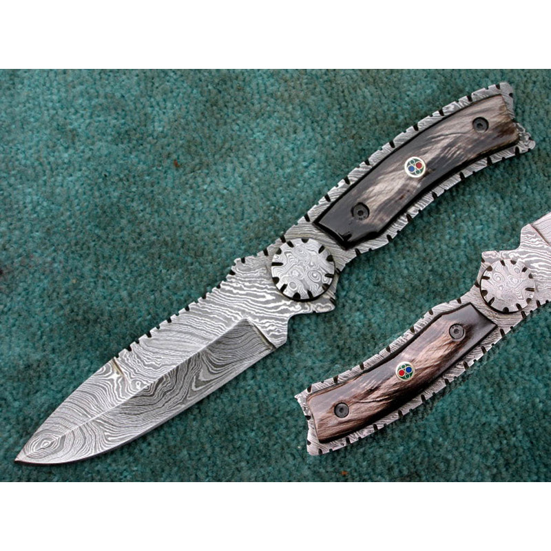 Damascus Knife.jpg