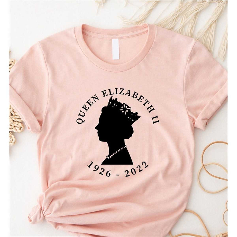 MR-1962023105054-queen-elizabeth-ii-1926-2022-shirt-queen-of-england-since-image-1.jpg