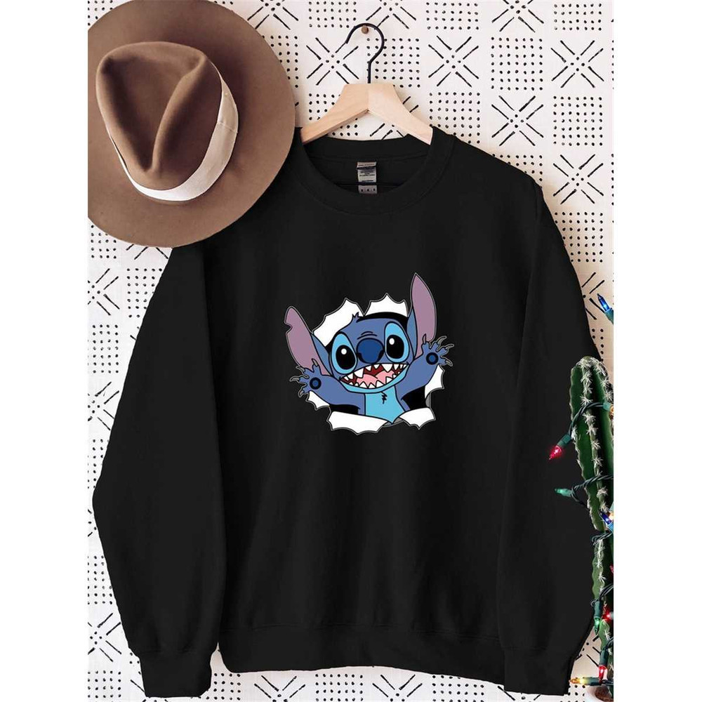 MR-1962023114625-disney-stitch-sweatshirt-smiling-lilo-and-stitch-sweater-image-1.jpg