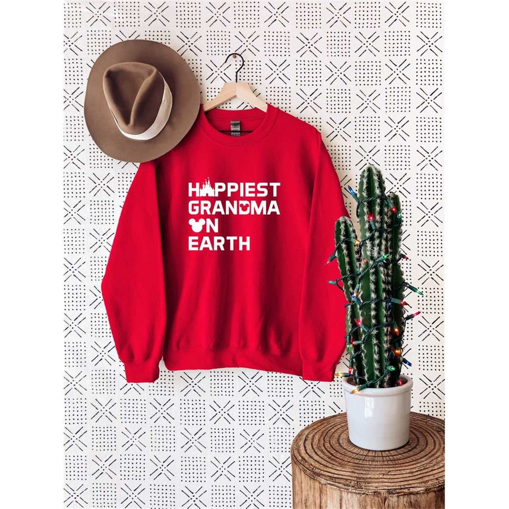 MR-1962023133856-happiest-grandma-on-earth-sweatshirt-disney-grandma-image-1.jpg
