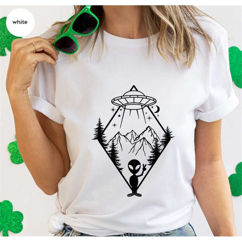 MR-1962023145628-cool-alien-graphic-tees-trendy-camping-clothing-funny-kids-image-1.jpg