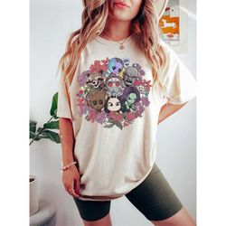 hello summer shirt - floral welcome outfit - colorful holiday t-shirt - family vacation apparel - gift for traveler