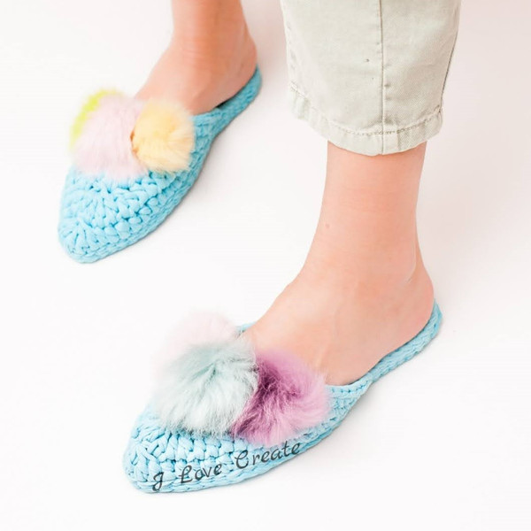 crochet-slippers-pattern1.jpg