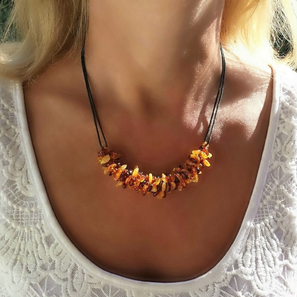 Natural Amber Choker Necklace Baltic Amber Jewelry Handmade Gemstone Beads Necklace Everyday Bar Necklace For Women — копия.jpg