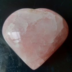 Rose Quartz Heart: Symbolic Gift of Love and Serenity for Elegant Decor