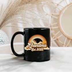 promoted to grandma, new grandma gift, grammy mug, g